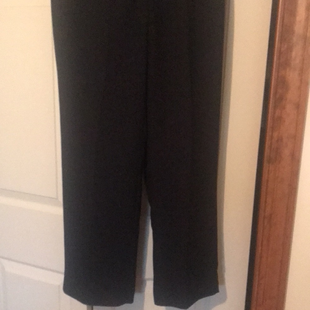 Karen Scott 3 pc black lined set, 8p pants NWT, jacket&skirt used - Picture 13 of 14